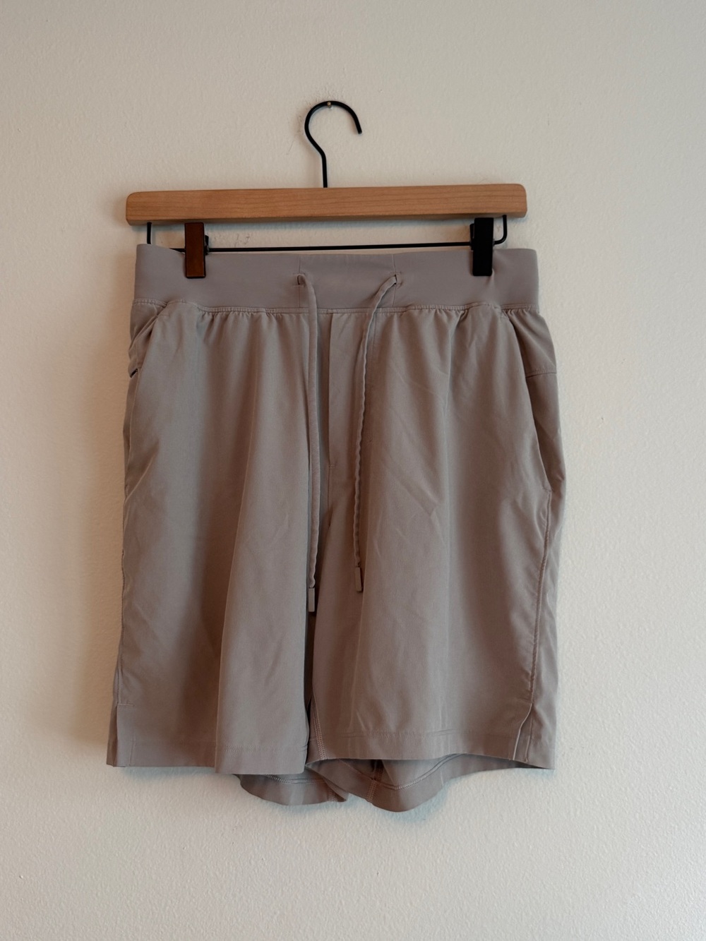 lululemon athletica light taupe performance shorts